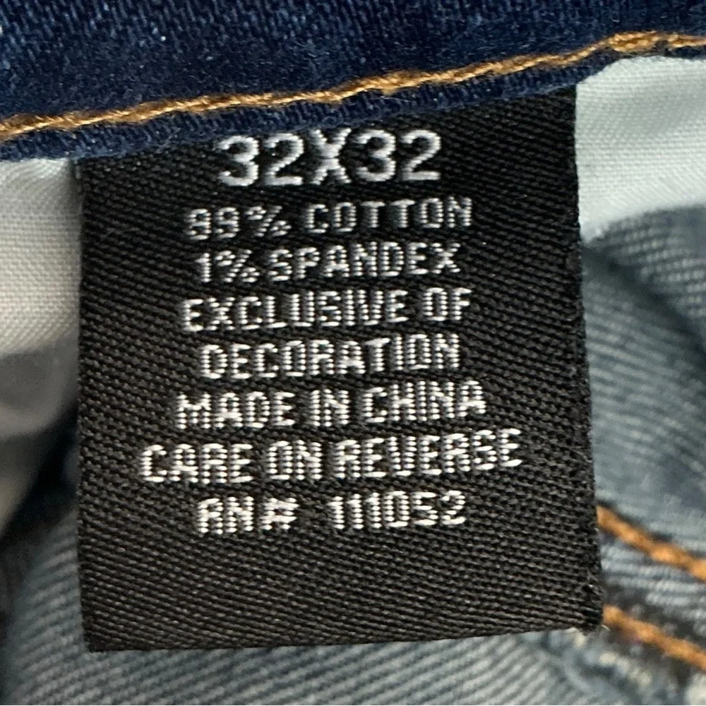Vintage Y2K Bailey’s Point Men's Straight Faded Blue Jeans